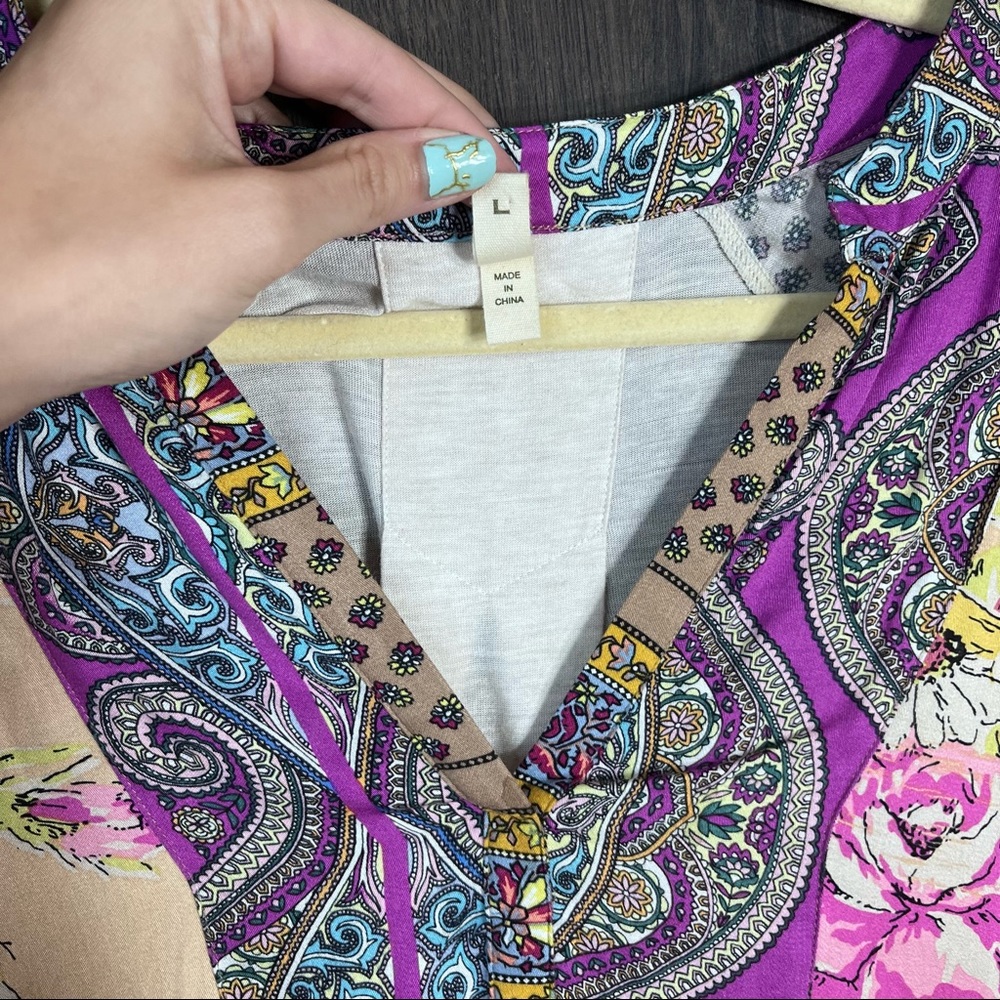 Anthropologie Beige and Purple Floral Mixed-Media V-Neck Top Large VGUC - Picture 13 of 13